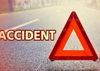 સામેથી આવતા ટ્રકે કારને મારી ટક્કર,  4 યુવકોના મોત