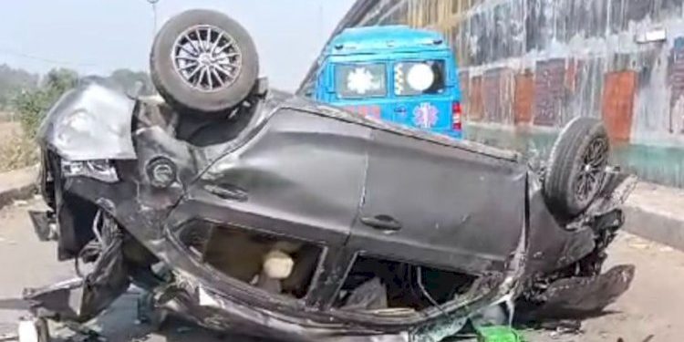 ઓવરબ્રિજ પરથી કાર નીચે ખાબકી પછી…