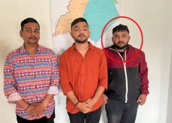 નકલીઓની ભરમાર: હવે ગૃહમંત્રીનો પણ નકલી P.A. !!