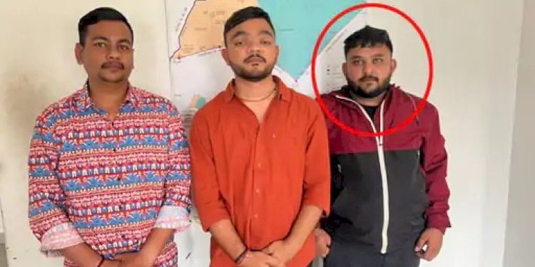 નકલીઓની ભરમાર: હવે ગૃહમંત્રીનો પણ નકલી P.A. !!