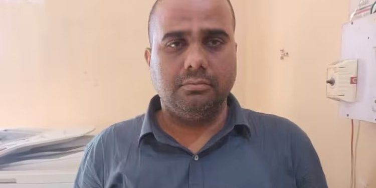 એક ઔર, નકલી…નકલીની ભરમાર વચ્ચે નકલી DYSP ઝડપાયો