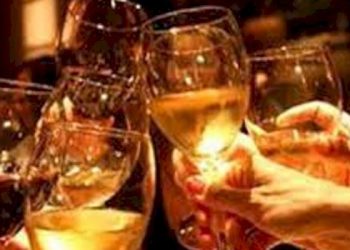 ગુજરાતમાં દારૂની ચર્ચાઓ વચ્ચે ગીફ્ટ સીટી સિવાય પણ કોને મળી શકે પીવાની પરમીટ.? 