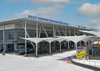 અમદાવાદ એરપોર્ટ પર નાણાકીય વર્ષમાં  મુસાફરોના આંકડો જાણ્યો..?