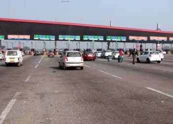 ખંભાળિયા નજીક ટોલનાકે ફરી બોલી બઘડાટી