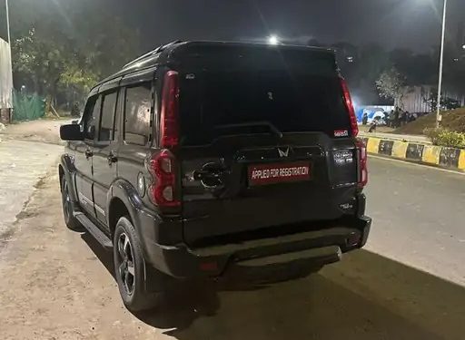 જામનગરના 3 શખ્સો નંબર વિનાની સ્કોર્પિયોમાં અમદાવાદ પહોંચ્યા, અને….