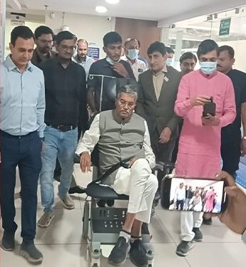 કૃષિમંત્રી રાઘવજીભાઈને હોસ્પિટલમાંથી ડિસ્ચાર્જ અપાતાં રાહત