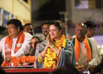 હાલારના દીકરી પૂનમબેન માડમનું જામજોધપુરના નગરજનોએ કર્યું ભવ્ય સ્વાગત, પ્રચંડ જનસમર્થન