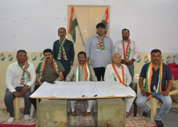 જામનગરમાં કોંગ્રેસનો આક્ષેપ: કોન્ટ્રાક્ટ લો…લાંચ આપો…