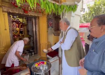 રૂપાલાને ચૂંટણીપ્રચાર ચાલુ રાખવા સૂચના : તેનો અર્થ શું થઈ શકે ?