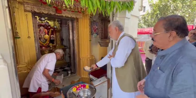 રૂપાલાને ચૂંટણીપ્રચાર ચાલુ રાખવા સૂચના : તેનો અર્થ શું થઈ શકે ?