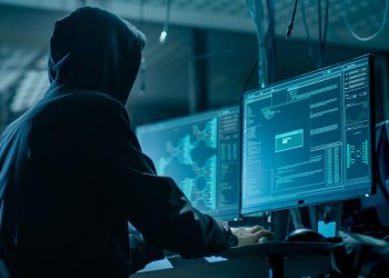 અંગૂઠાછાપ બચી જાય અને ભણેલાંઓ ભેરવાઈ જાય તે છે સાઈબર ક્રાઈમ