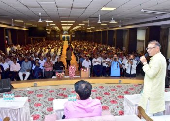 પૂનમબેન માડમના સમર્થનમાં આવી રહ્યા છે વિવિધ સમાજ…