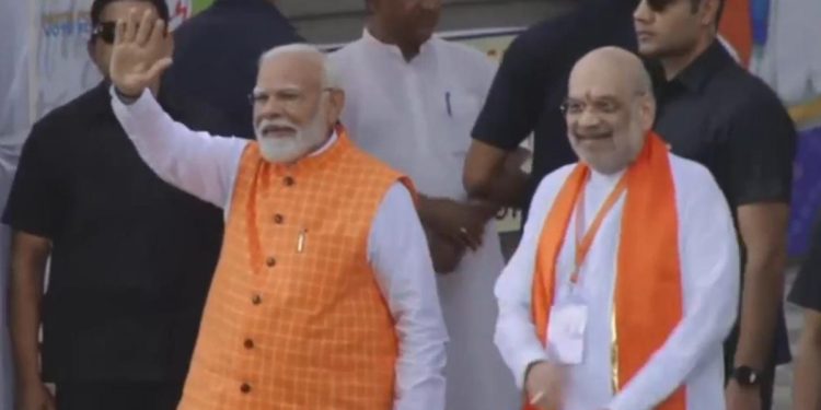 નરેન્દ્ર મોદી અને અમિત શાહે અમદાવાદમાં અહીં મતદાન કર્યું..