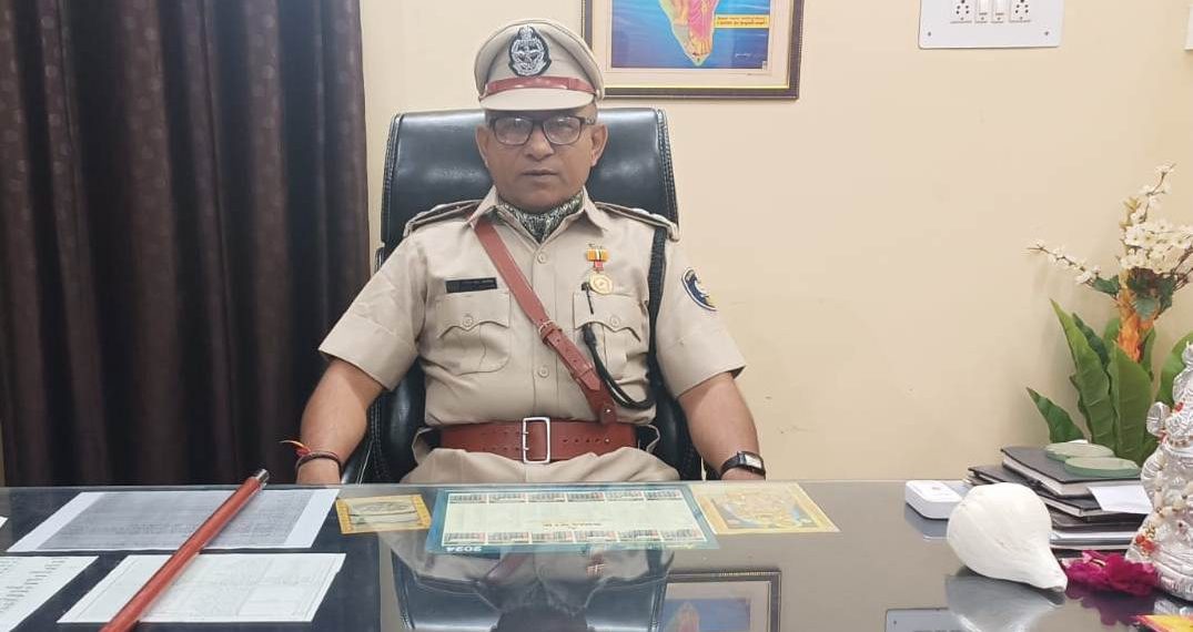 5 હોમગાર્ડઝ જવાનોને બરતરફ કરતાં જિલ્લા કમાન્ડન્ટ