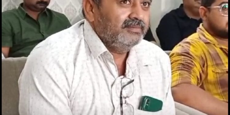 જામનગર ભાજપાના આ પદાધિકારી રાજકોટ અગ્નિકાંડના પીડિતોને ‘ધમકાવે’ છે…