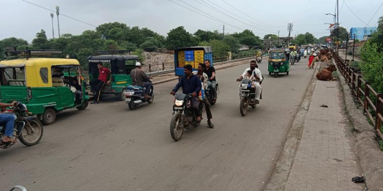 કાલાવડ નાકા બહારના ‘નબળાં’ પુલ અંગે JMC કહે છે…