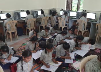 300 વિદ્યાર્થીઓએ ખાનગી શાળામાંથી નગર પ્રાથમિક શિક્ષણ સમિતિની શાળાઓમાં પ્રવેશ મેળવ્યો