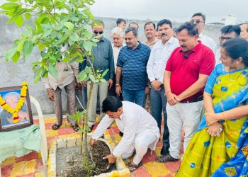 માતાની ત્રીજી પુણ્યતિથિએ કોર્પોરેટર જયેન્દ્રસિંહ ઝાલાએ ત્રિવિધ કાર્યક્રમો થકી આપી શ્રદ્ધાંજલિ