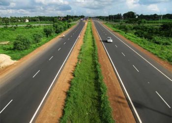 રાજકોટ-અમદાવાદ સિકસલેન હાઈવે : હવે તો વાહનચાલકો થાકી ગયા…
