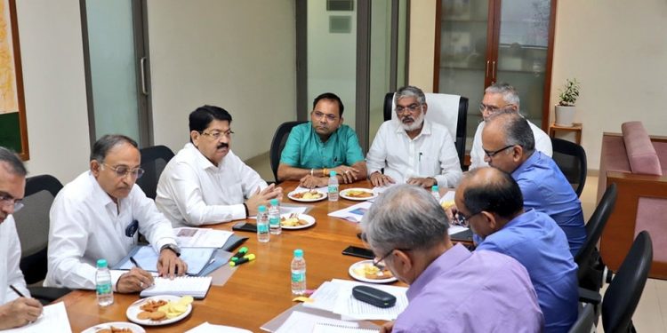 ગીરના સિંહોના સંરક્ષણ અને સંવર્ધન માટે સરકાર કટિબદ્ધ:કેબિનેટ મંત્રી મુળુ બેરા