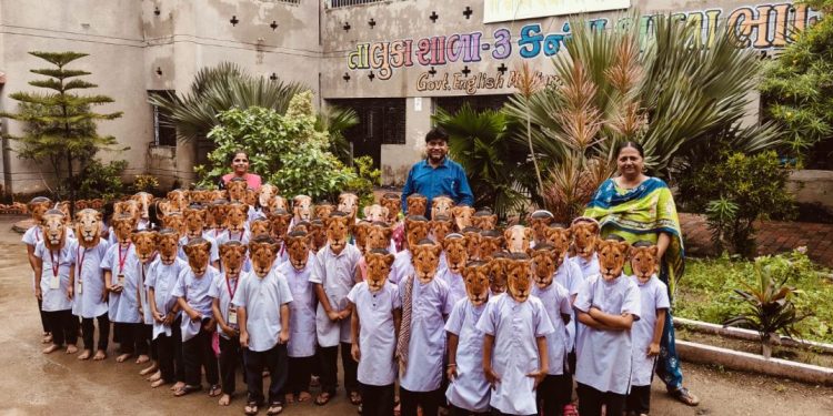 એક શિક્ષક આવા જેમને પોતાના જ્ઞાનની સરવણી થકી વાલીઓના માનસપટ પર સરકારી શાળાના શિક્ષણ પ્રત્યેનો બદલાવ્યો અભિગમ