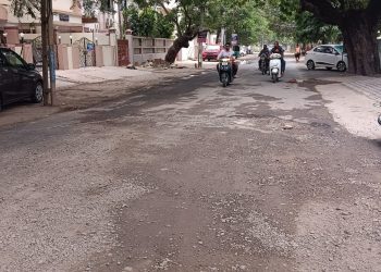 જામનગર શહેરમાં રસ્તાઓ તૂટવાનો દોષ માત્ર વરસાદનો નથી…..