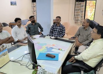 ખંભાળિયા: નગરપાલિકાની મુલાકાતે પ્રાદેશિક પાલિકા નિયામક, ચેકિંગ અને ચર્ચાઓ