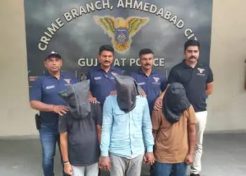 જેલમાં મળ્યા અને બન્યો પ્લાન, 500ની નોટો પર છાપ્યો અનુપમ ખેરનો ફોટો પણ…