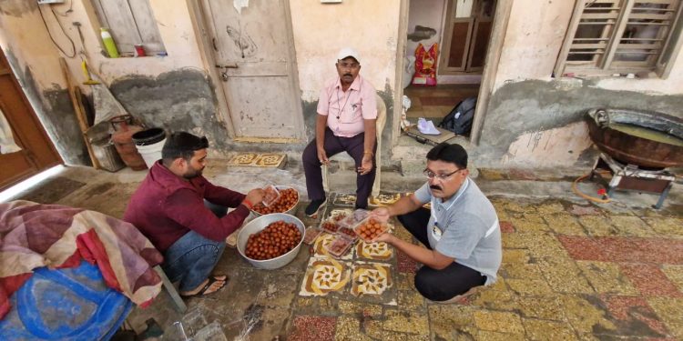 મોતીચૂર લાડુ, ગુલાબજાંબુ, મેસુબ પર પાણી રેડી દેવાયું…