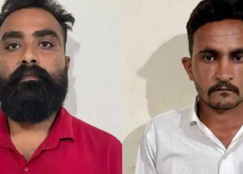 જમીનના ક્ષેત્રફળમાં થયેલ ફેરફારનો સુધારો કરવા અધિકારીઓએ માગી 1 પેટી…