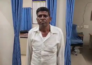 બાપુભાઈએ ભારે કરી: ચાલુ કોર્ટમાં જજને લાંચના રૂપિયા આપ્યા..