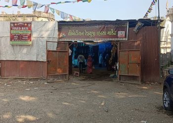 રજૂઆતની અસર : તિબેટીયન માર્કેટના વેપારીઓની ‘મનમાની’ પર રોક…