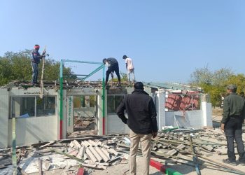 પીરોટન ટાપુ પર ઊભા કરી દેવાયેલા ગેરકાયદેસર દબાણોના અતિક્રમણ સામે તંત્રની નક્કર કાર્યવાહી