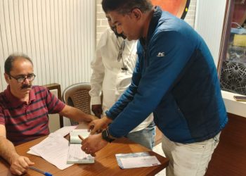 ભૂગર્ભગટર ચોકઅપ : સ્થાનિક નેતાઓ ‘પાપ’ નું ઉપરાણું લ્યે છે !!