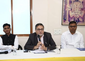 દ્વારકા ખાતે ફુલડોલ ઉત્સવના સુચારુ આયોજન અંગે સમીક્ષા બેઠક યોજાતા જિલ્લા કલેકટર રાજેશ તન્ના