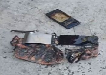 મોબાઈલ અથવા તેની બેટરી- ગમે ત્યારે બ્લાસ્ટ થઈ શકે છે…