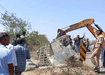 જામનગર:ચેલા ગામ નજીક ખાનગી બસ અને બોલેરો વચ્ચે ટક્કર..