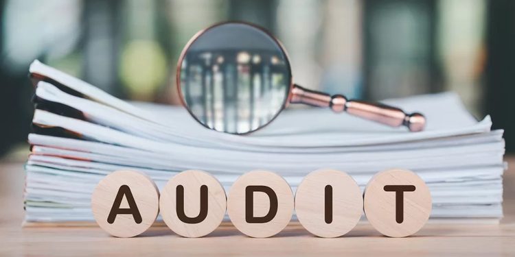 જામનગરમાં અજવાળાં પાથરતી શાખામાં ‘કાળાજાદુ’ નું અંધારું..!