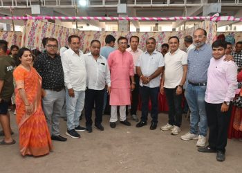 લોહાણા સમાજના વિદ્યાર્થીઓ માટે સતત ચોથા વર્ષે ડિસ્કાઉન્ટથી સ્ટેશનરી વિતરણ કાર્યક્રમ યોજાયો