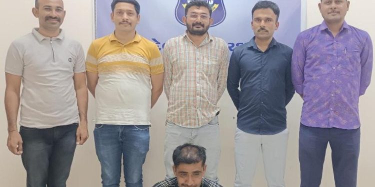 ત્રણ ધોરણ સુધી ભણેલ ભેજાબાજે કેટલાયને ફસાવ્યા, જાણો કઈ રીતે..?