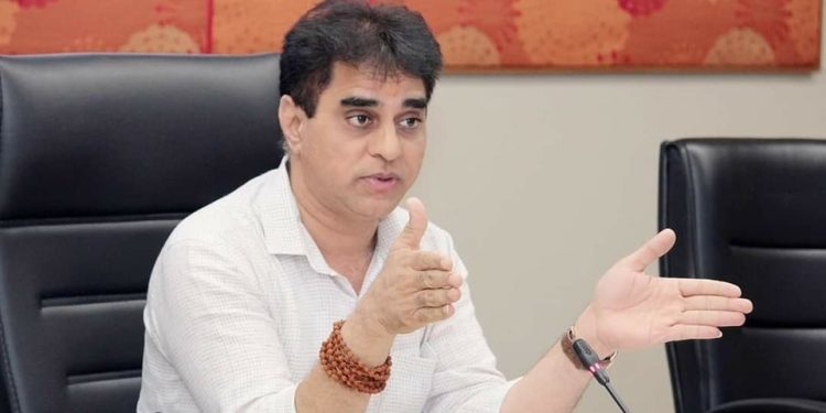 રાજ્યના તમામ જિલ્લાઓમાં ગરમીનું પ્રમાણ જોઇને જિલ્લા શિક્ષણાધિકારી શાળાના સમયમાં ફેરફાર કરી શકશે: શિક્ષણમંત્રી પાનશેરીયા