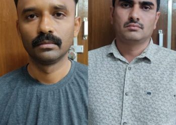 A-ડીવીઝન પોલીસ મથક હેઠળની ચોકીના 2 પોલીસકર્મીઓ ચોકીમાં જ લાંચ લેતા ઝડપાયા