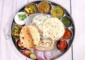 બિચારા સરકારી અધિકારીઓ : નાસ્તો કે ભોજન ‘પેટભરીને’ આરોગવા ન મળે..!!