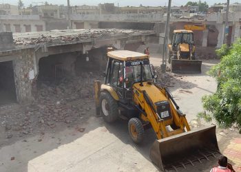 ડીપી કપાત માટે ડીમોલીશન સતત ત્રીજા દિવસે યથાવત, આજ સુધીમાં કેટલી મિલકતોની થઇ પાડતોડ આજે ક્યાં ડીમોલીશન.?