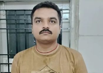 અરજી બાદ ગુન્હો દાખલ ના કરવા પોલીસ કોન્સ્ટેબલે અઢી લાખ માગ્યા