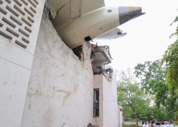 અમદાવાદમાં અગનગોળો બનેલું વિમાન વર્ષોથી ચર્ચાઓમાં !!