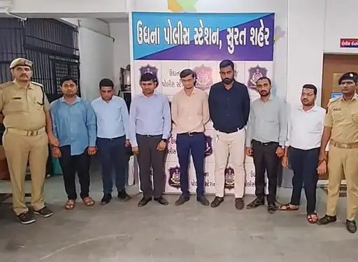 રાજ્યભરમાં ચકચાર : સાઇબર ફ્રોડમાં 8 બેંક કર્મચારીની ધરપકડ…