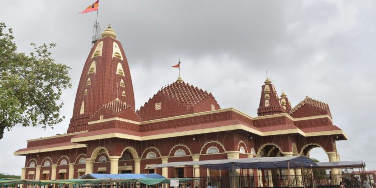 શ્રાવણ માસના પ્રથમ સોમવારે: દેવભૂમિ દ્વારકામાં સ્વયંભૂ જ્યોતિર્લિંગ નાગેશ્વર મહાદેવ મંદિરનો ઈતિહાસ