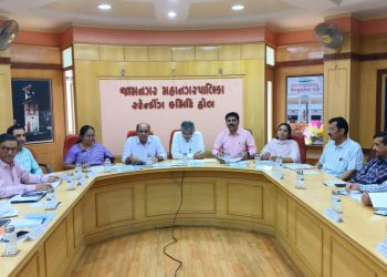 જામનગર શહેરના વિકાસકામોની સમીક્ષા કરવામાં આવી: મુળુભાઈ બેરા