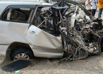 ખંભાળિયા નજીક ટ્રકની ઈનોવા કાર સાથે ભયાવહ ટક્કર: પિતરાઈ ભાઈઓના કરુણ મોત